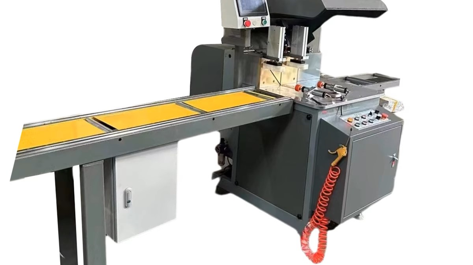 Automatic Linear gate stopper machine pre programmed ready to use it. 